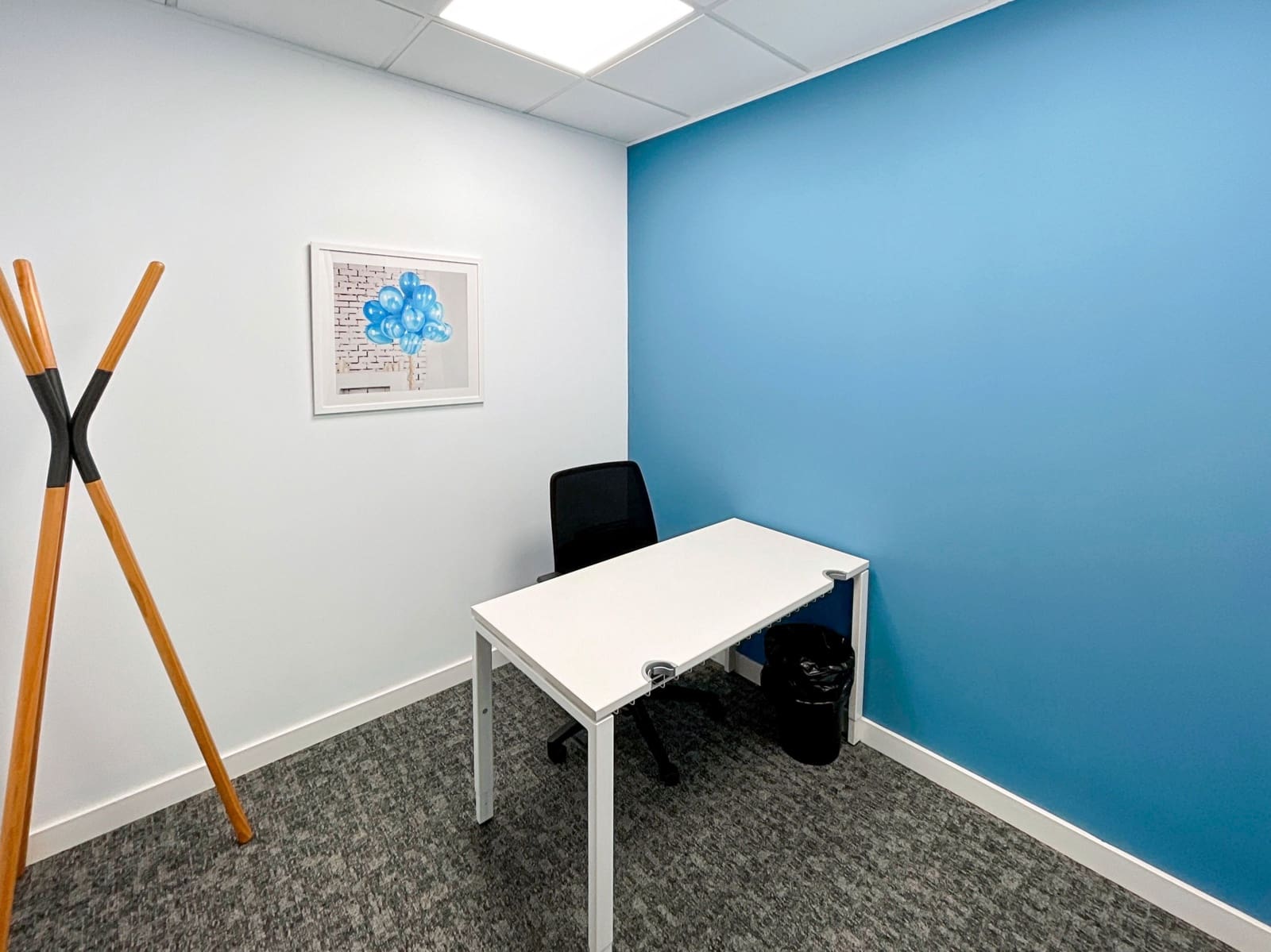 Office for rent in Barcelona city - € 449 (Ref: 9421268)