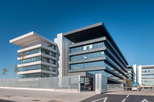 Kontor att hyra i Valdefuentes, Madrid stad - 15 721 € (Ref: 9421276)