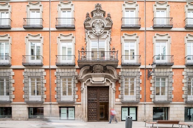 Kontor til leje i Cortes, Madrid by - € 13.559 (Ref: 9421280)