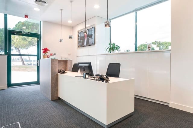 Kantoor te huur in El Prat de Llobregat - € 143 (Ref: 9421312)