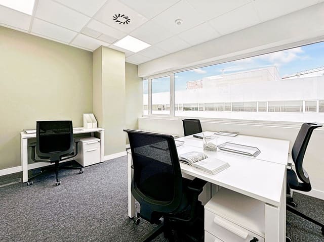 Kontor til leje i Tres Cantos - € 189 (Ref: 9421322)