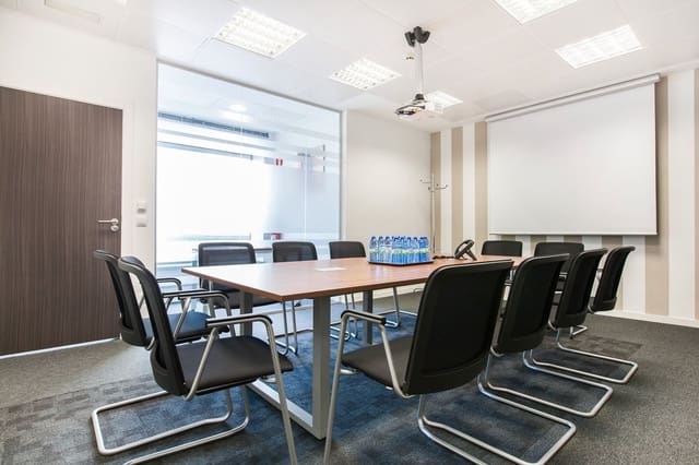 Office for rent in San Pascual, Madrid city - € 3,097 (Ref: 9421327)