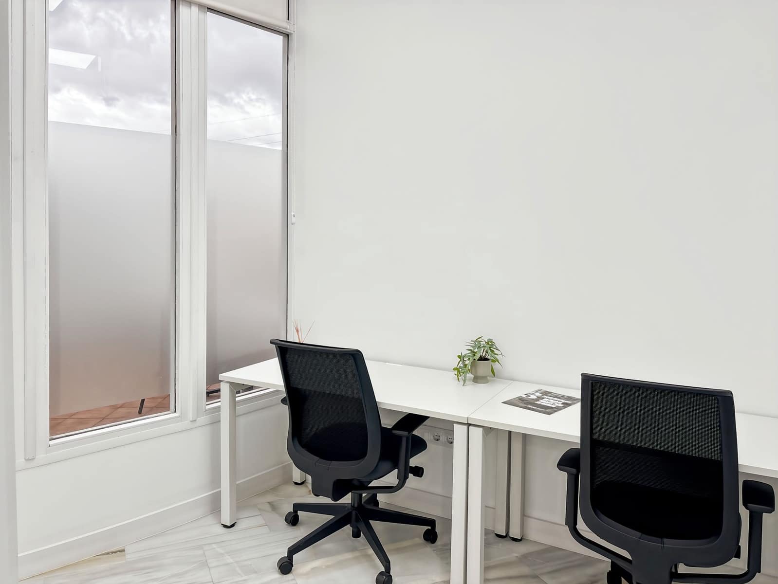 Office for rent in Malaga city - € 189 (Ref: 9421349)