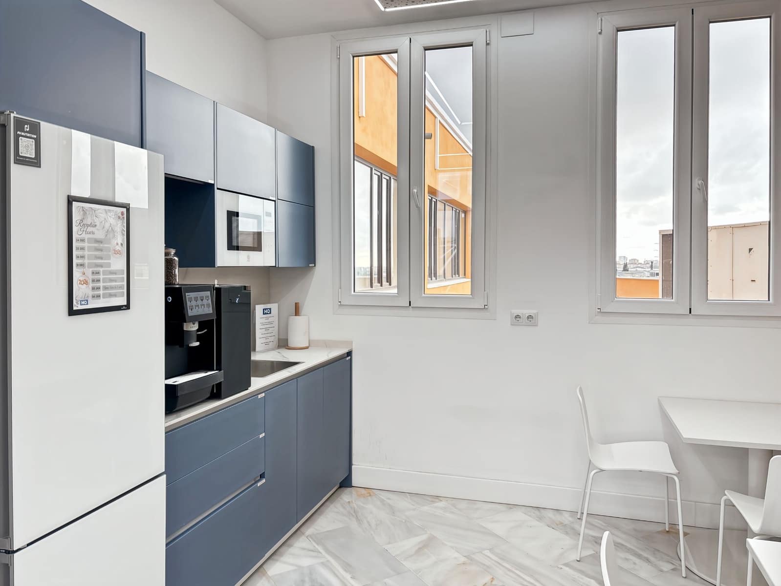 Office for rent in Malaga city - € 2,807 (Ref: 9421355)