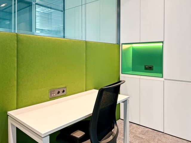 Kontor til leie i Corralejos, Madrid by - € 259 (Ref: 9421360)