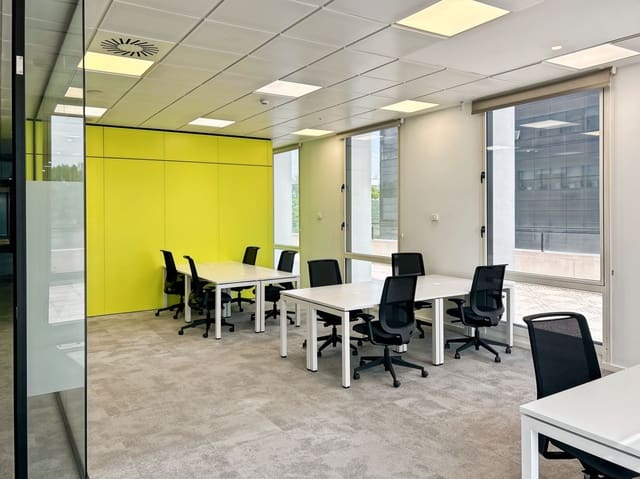 Kontor til leie i Corralejos, Madrid by - € 1 109 (Ref: 9421363)