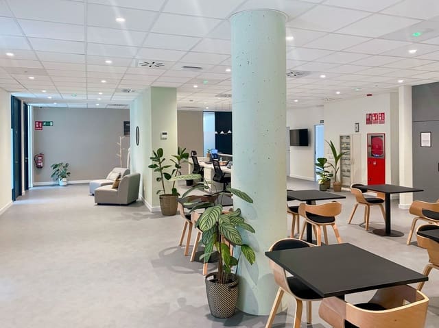 Office for rent in Rivas-Vaciamadrid - € 319 (Ref: 9421379)