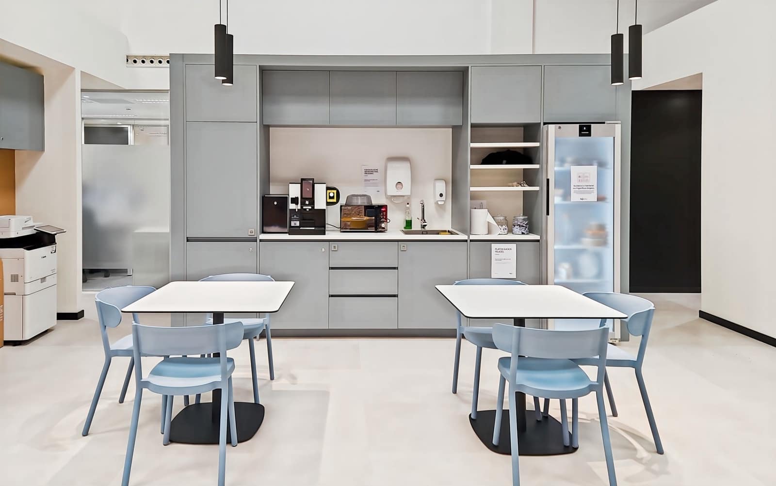 Kontor til leje i Madrid by - € 299 (Ref: 9421382)