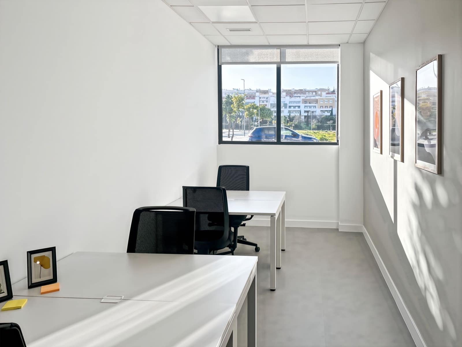 Office for rent in Camas - € 499 (Ref: 9421391)