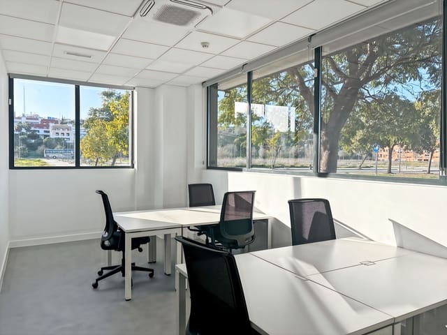 Office for rent in Camas - € 499 (Ref: 9421391)