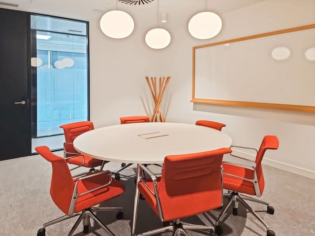 Kontor til leie i La Marina de Port, Barcelona by - € 1 039 (Ref: 9421394)