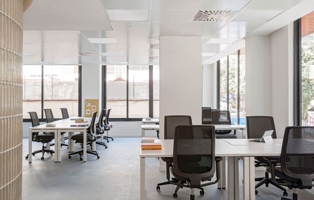 Oficina en Son Armadans, Palma de Mallorca en alquiler - 6.311 € (Ref: 9421410)