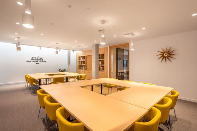 Kantoor te huur in El Poblenou, Barcelona stad - € 369 (Ref: 9421432)