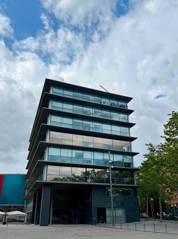 Office for rent in Les Tres Torres, Barcelona city - € 8,495 (Ref: 9421433)