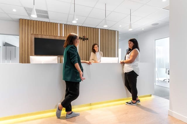 Oficina en Toledo ciudad en alquiler - 109 € (Ref: 9421465)