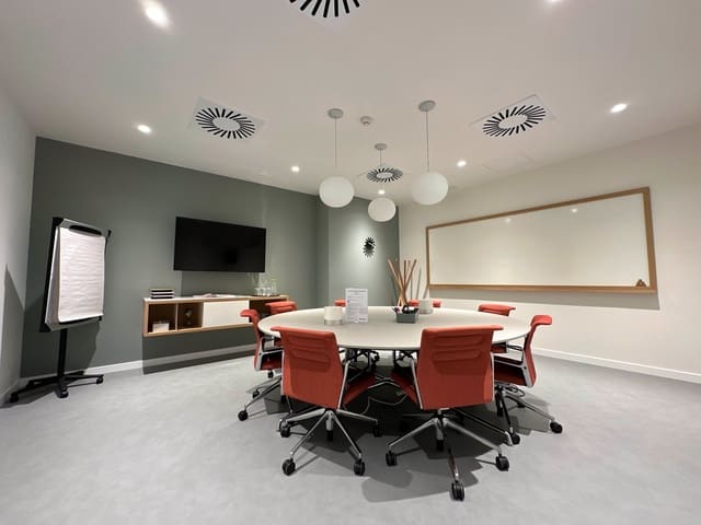 Kantoor te huur in Valdefuentes, Madrid stad - € 1.859 (Ref: 9421486)