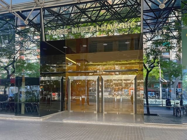 Toimisto vuokrattavana paikassa Hostafrancs, Barcelona kaupunki mukana 
autotalli - 269 € (Ref: 9809542)