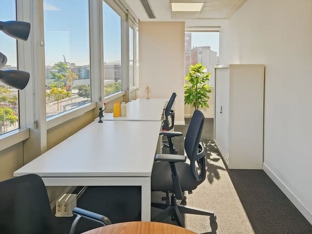 Kantoor te huur in Hostafrancs, Barcelona stad met garage - € 1.318 (Ref: 9809551)