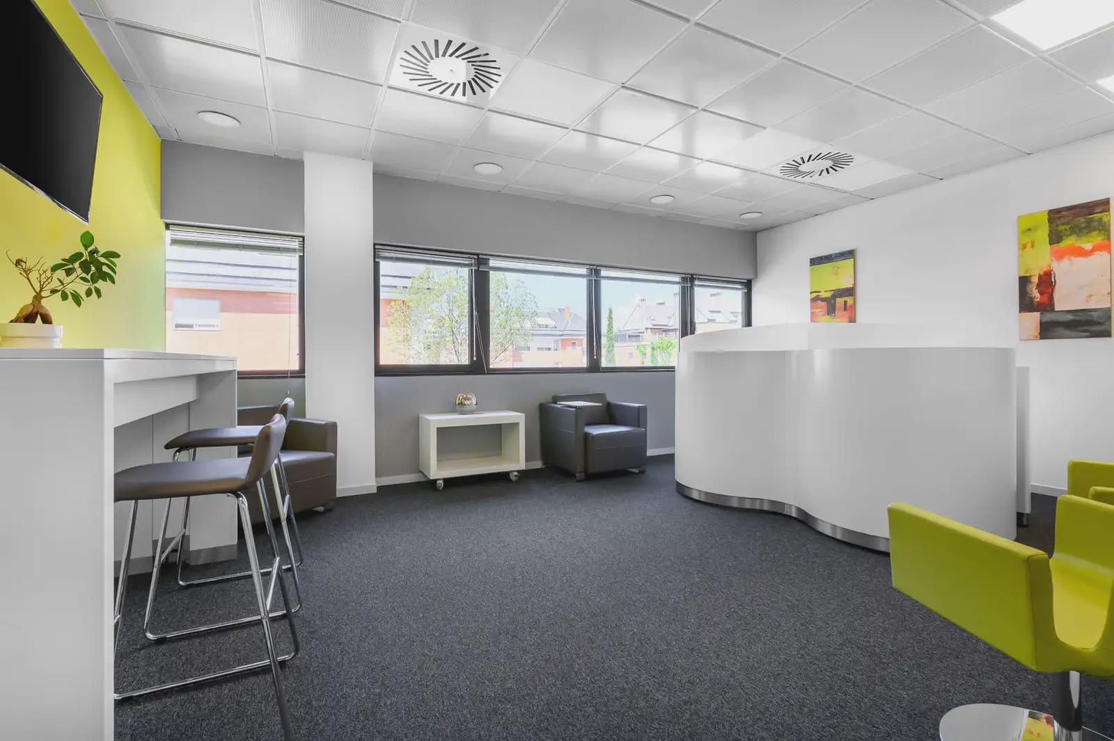 Kontor til leie i Las Rozas de Madrid med garasje - € 239 (Ref: 9809556)