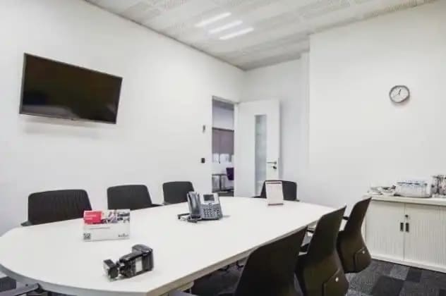 Oficina en Sant Francesc, València ciudad en alquiler con garaje - 899 € (Ref: 9809563)