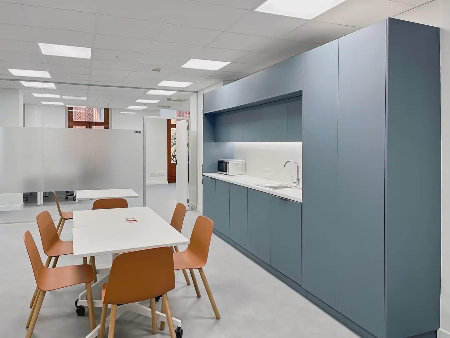 Kantoor te huur in Valencia stad met garage - € 899 (Ref: 9809563)