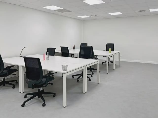 Office for rent in Sant Francesc, Valencia city with garage - € 3,187 (Ref: 9809566)