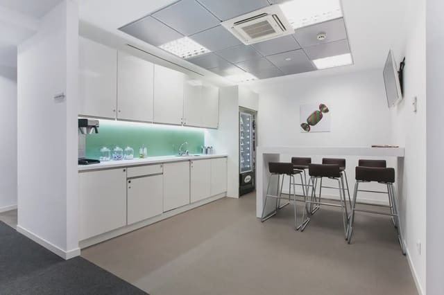 Office for rent in Recoletos, Madrid city with garage - € 6,677 (Ref: 9809571)