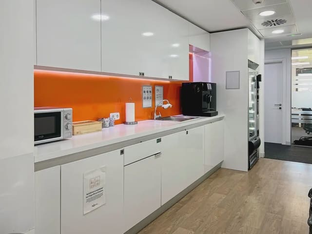 Ufficio da affittare in La Dreta de L'Eixample, Barcelona città con garage - 2.848 € (Rif: 9809591)