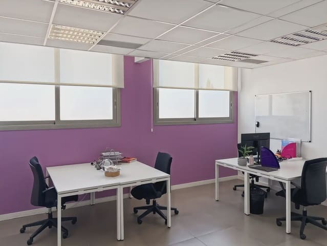 Kontor att hyra i La Indoteria (Urba), Palma de Mallorca med garage - 279 € (Ref: 9809597)