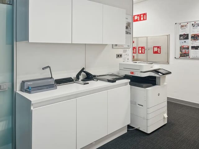 Office for rent in La Paz, Madrid city with garage - € 5,224 (Ref: 9809623)
