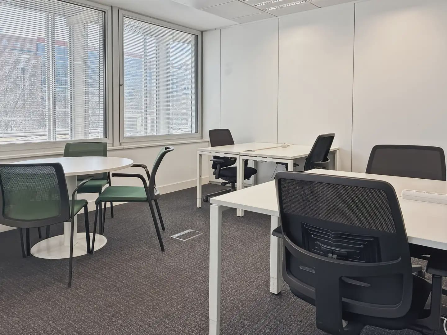 Biuro do wynajęcia w Miasto Madryt z garażem - 689 € (Ref: 9809627)