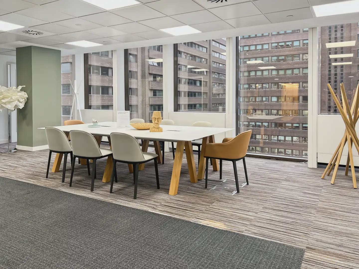 Kontor til leie i Madrid by med garasje - € 1 798 (Ref: 9809647)