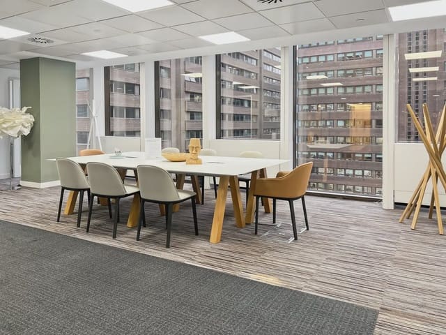 Biuro do wynajęcia w Castillejos, Miasto Madryt z garażem - 1 279 € (Ref: 9809649)