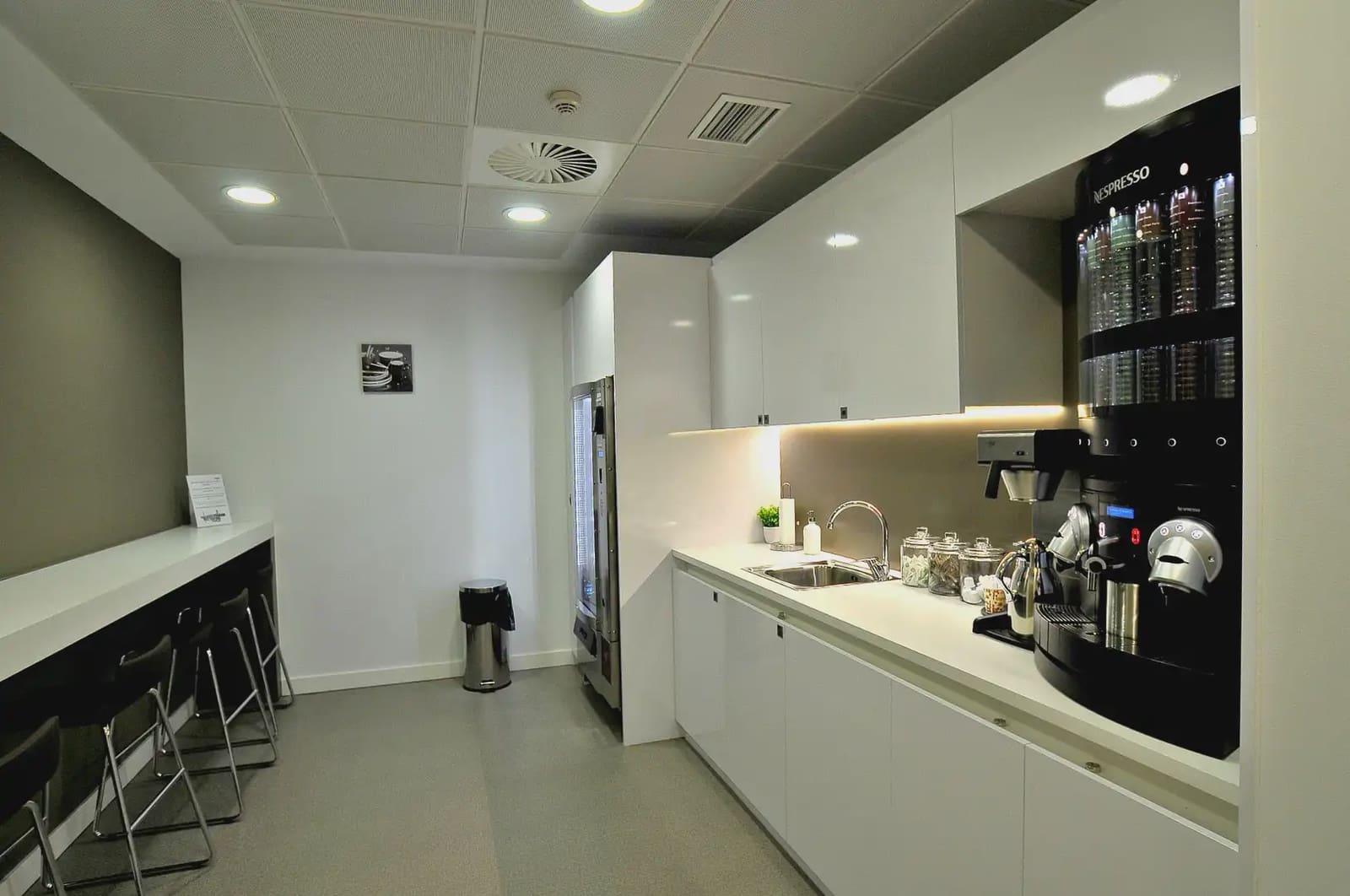 Büro zu vermieten in Madrid Stadt mit Garage - 189 € (Ref: 9809654)