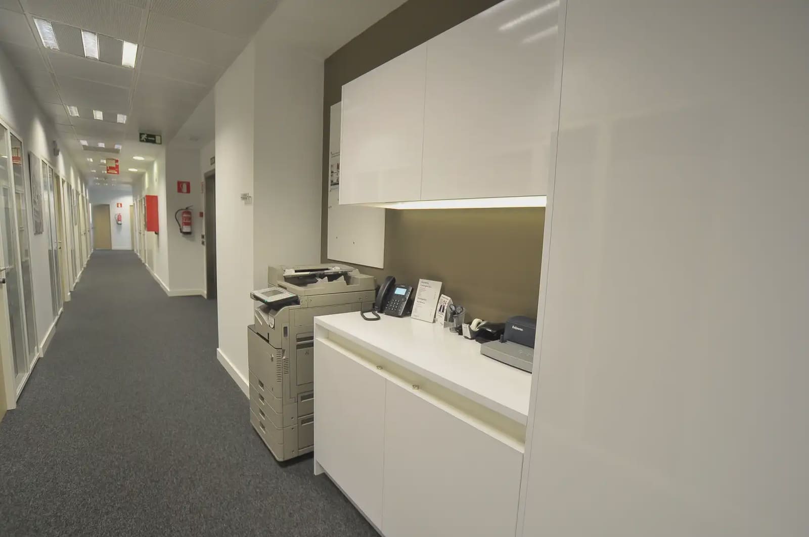 Biuro do wynajęcia w Miasto Madryt z garażem - 375 € (Ref: 9809682)