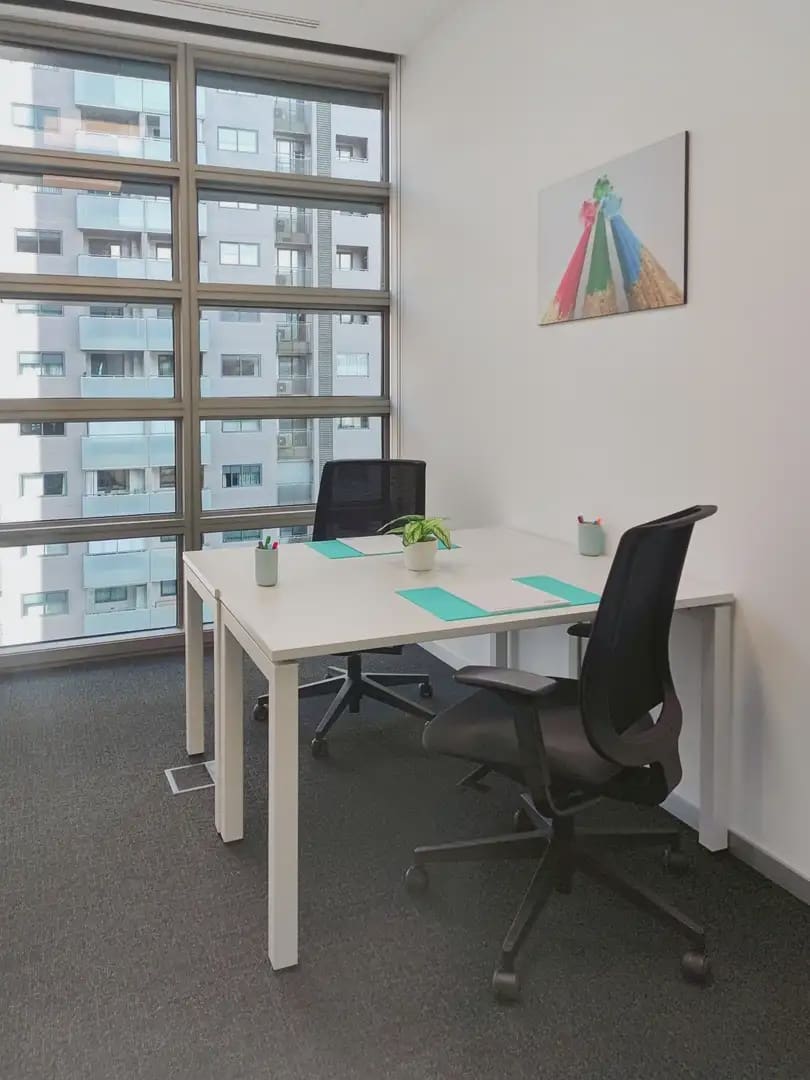 Oficina en Zaragoza ciudad en alquiler con garaje - 609 € (Ref: 9809687)