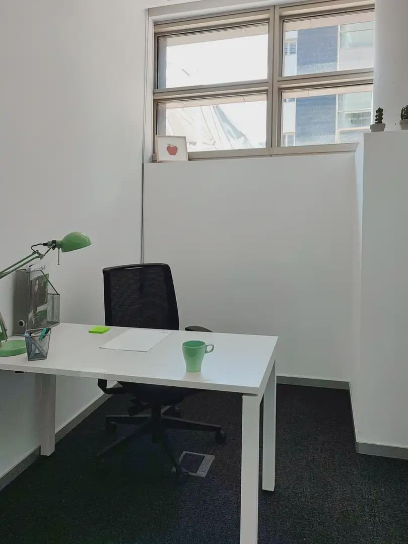 Oficina en Zaragoza ciudad en alquiler con garaje - 818 € (Ref: 9809694)