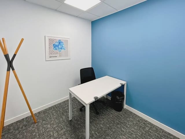 Oficina en El Poblenou, Barcelona ciudad en alquiler con garaje - 549 € (Ref: 9809706)