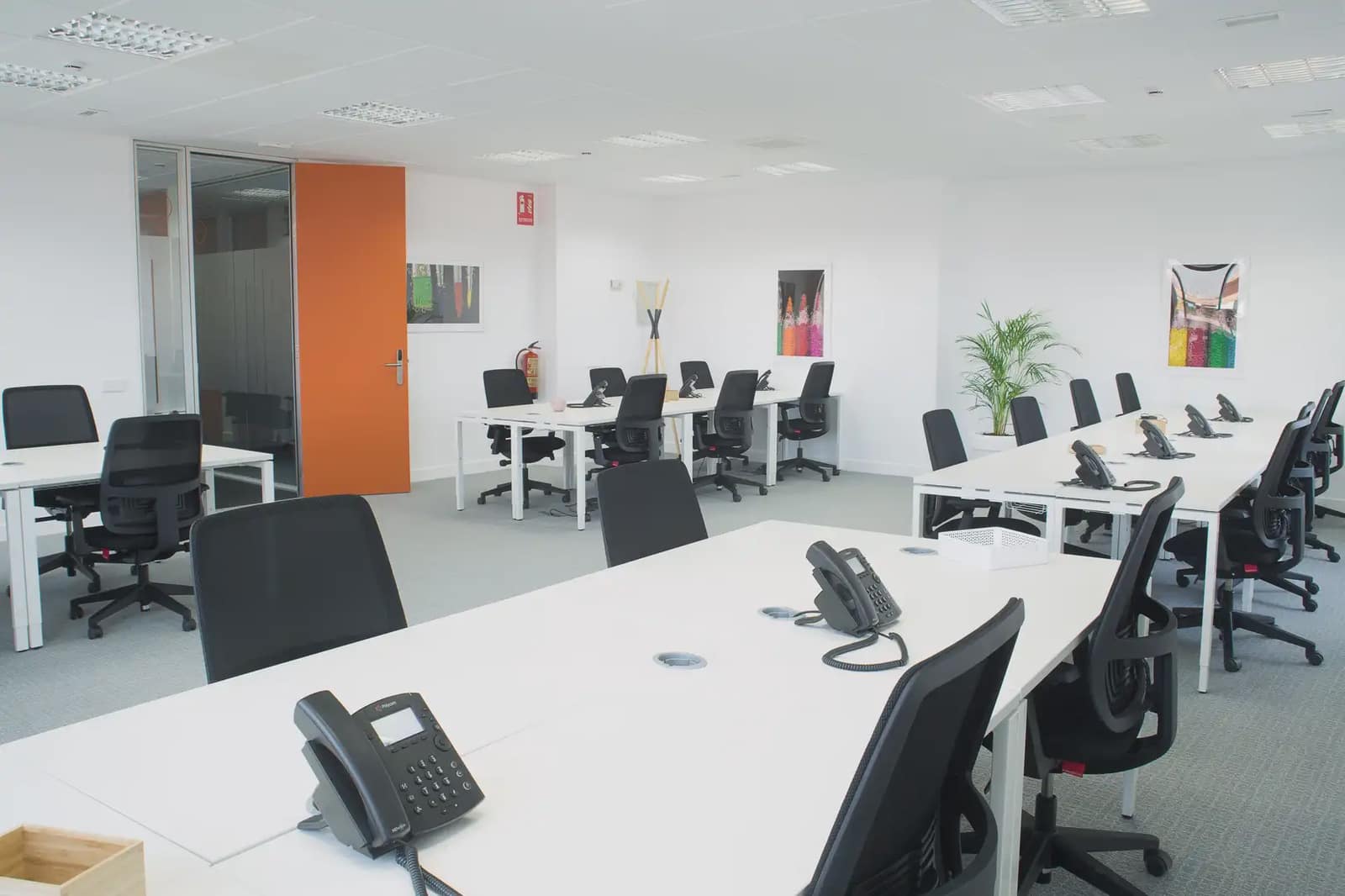 Office for rent in Valencia city with garage - € 609 (Ref: 9809928)