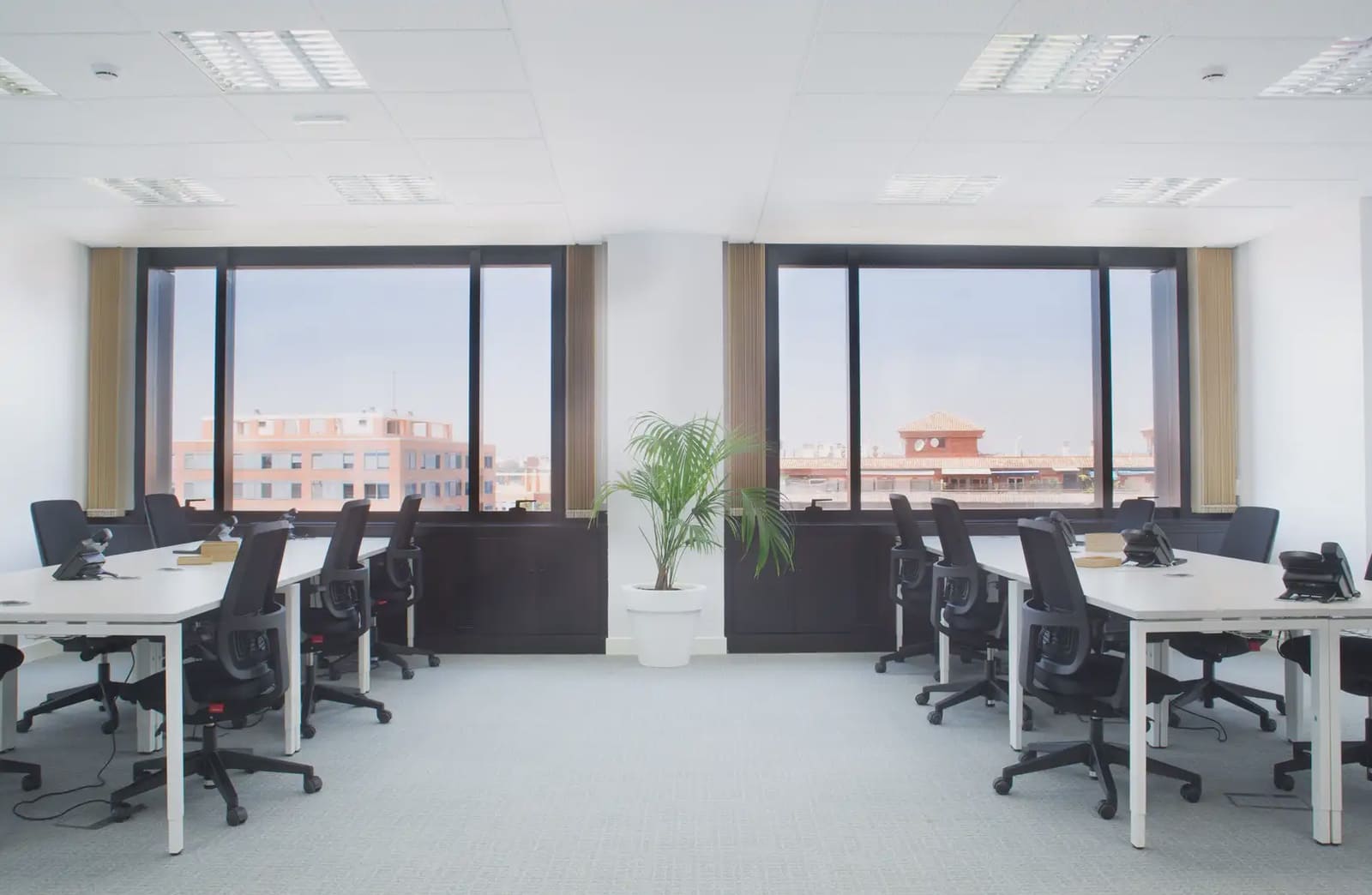 Office for rent in Valencia city with garage - € 609 (Ref: 9809928)