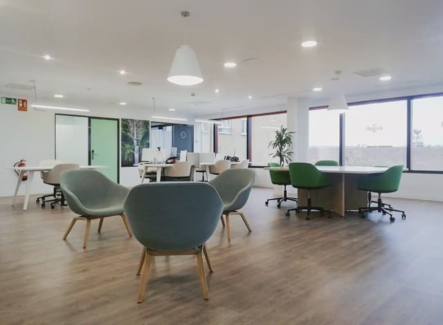 Kontor til leie i Santa María de Gracia, Murcia by med garasje - € 1 059 (Ref: 9809963)