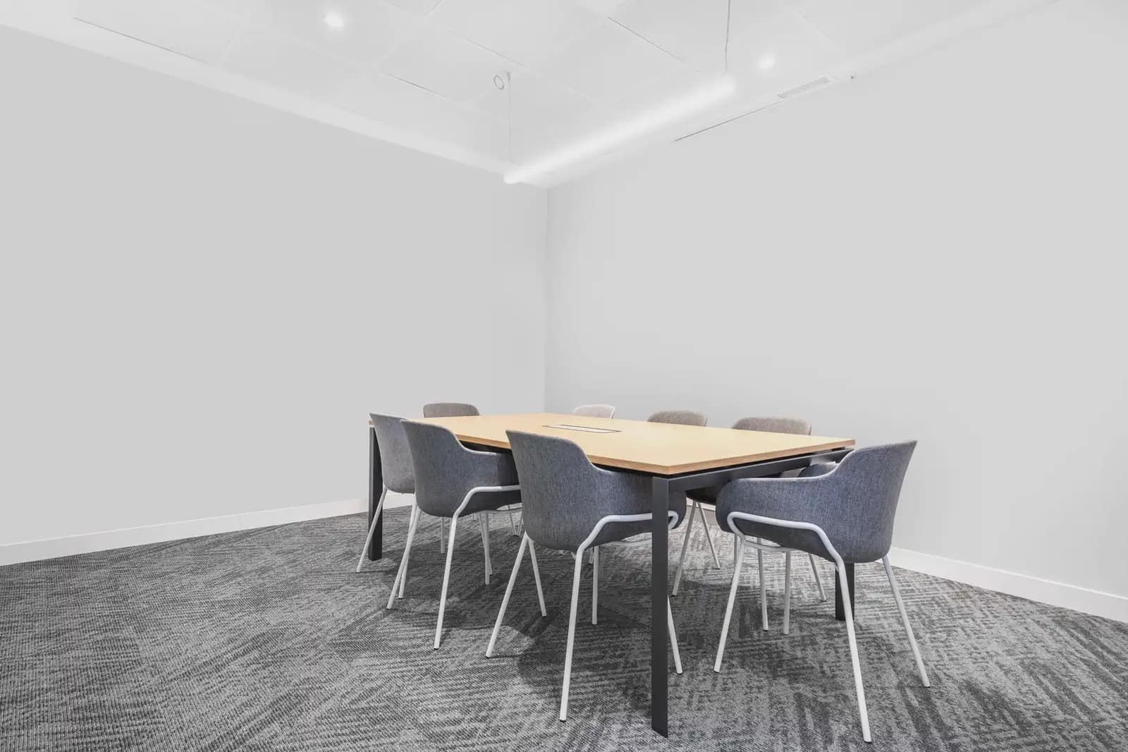 Biuro do wynajęcia w Donostia-San Sebastian z garażem - 929 € (Ref: 9809978)