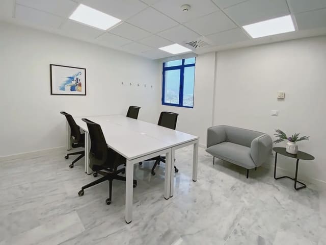Kantoor te huur in Ensanche - Diputacion, Alicante stad met garage - € 419 (Ref: 9809987)