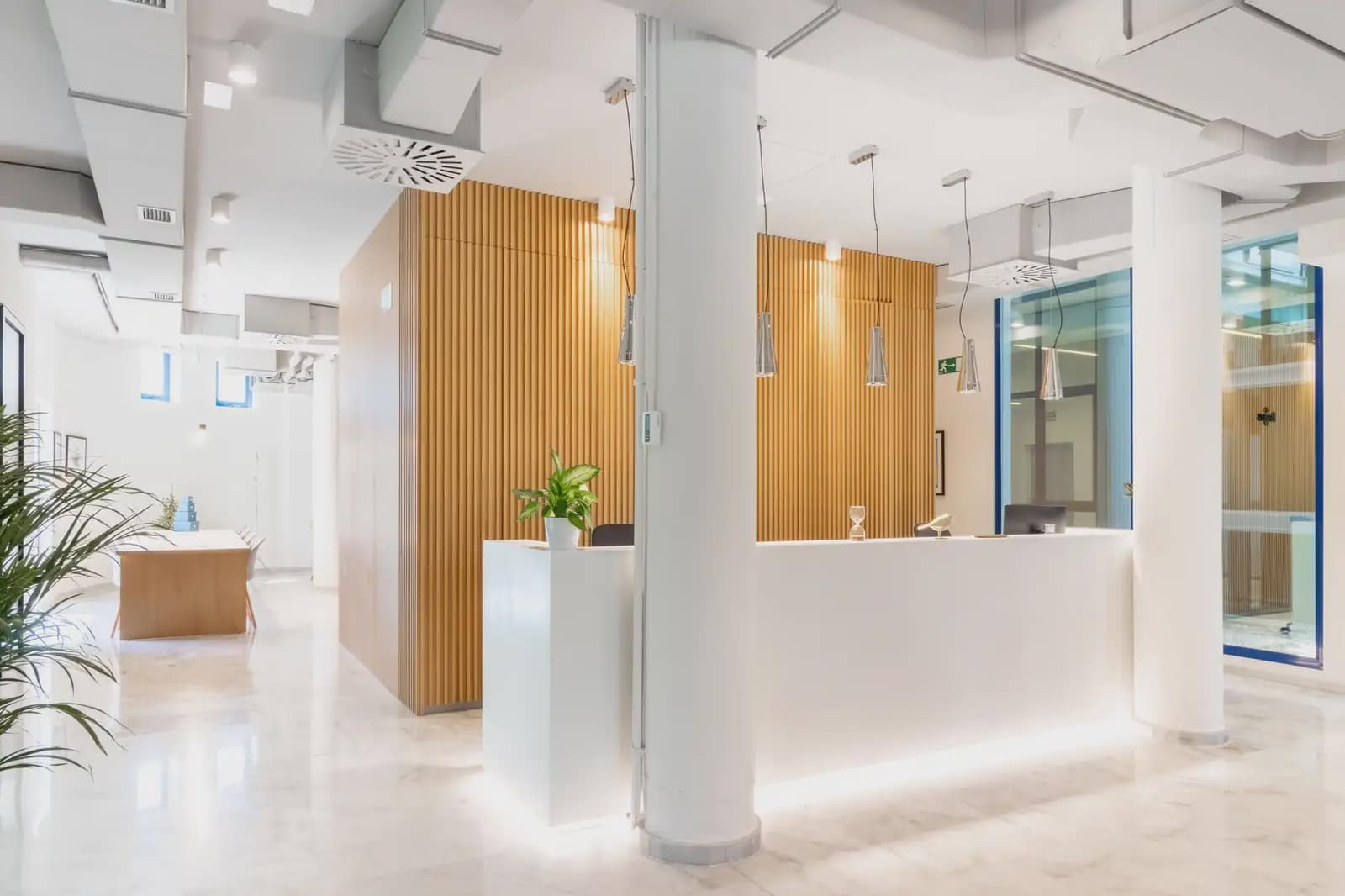 Kontor til leie i Alicante by med garasje - € 1 029 (Ref: 9809989)