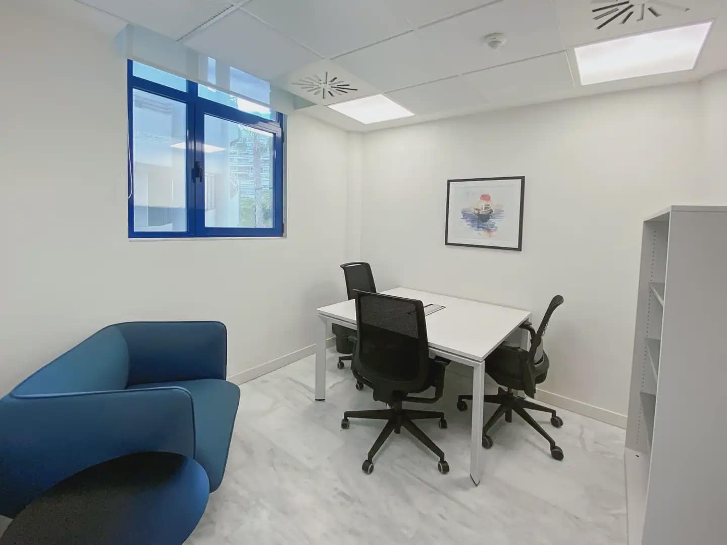 Office for rent in Alicante / Alacant city with garage - € 1,378 (Ref: 9809990)