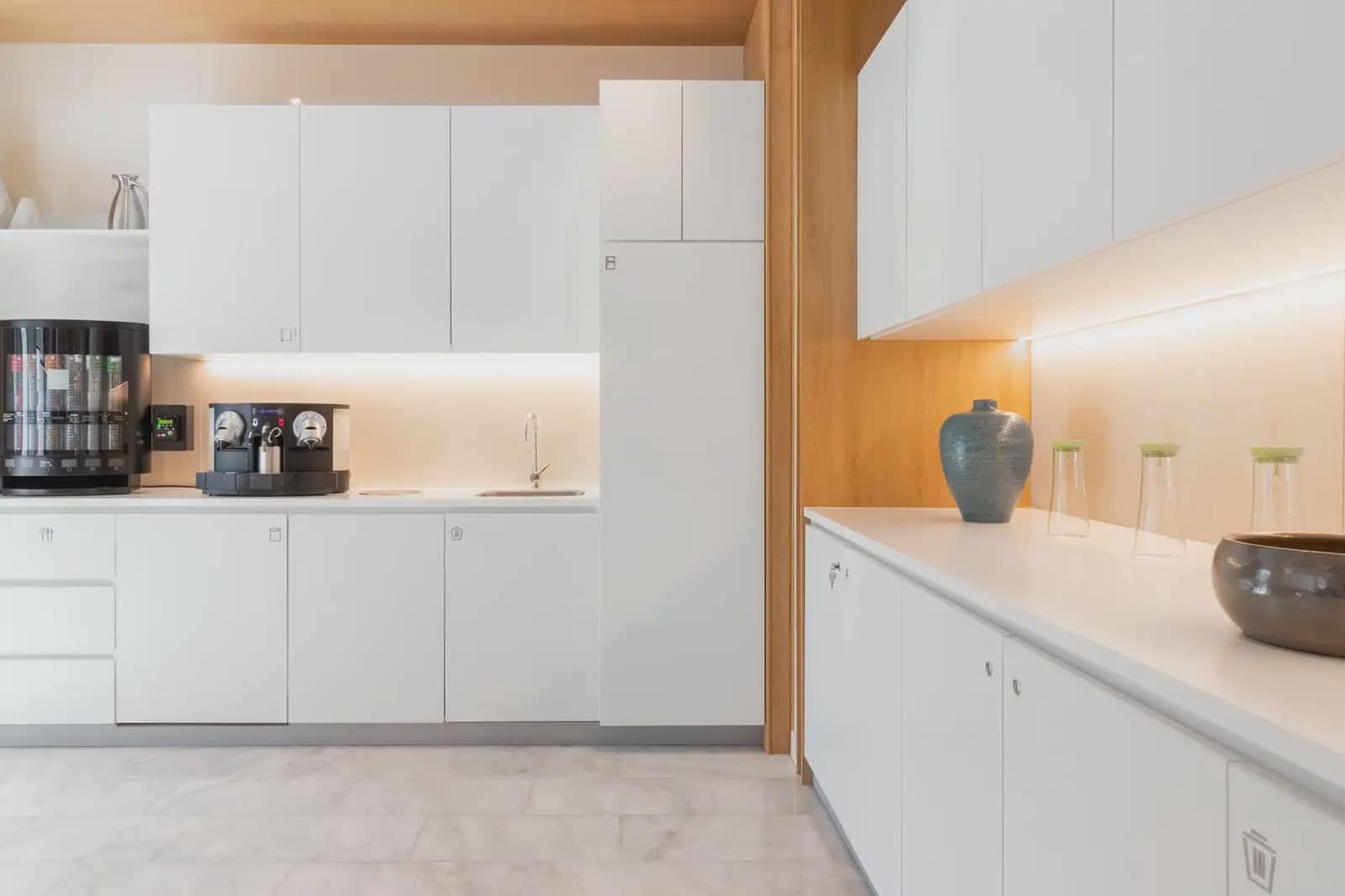 Escritório para arrendar em Alicante cidade com garagem - 3 986 € (Ref: 9809991)