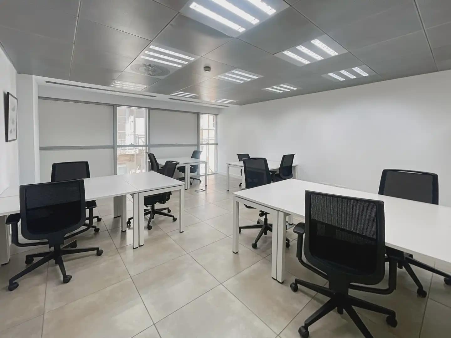 Kontor att hyra i Zaragoza stad med garage - 2 056 € (Ref: 9809993)