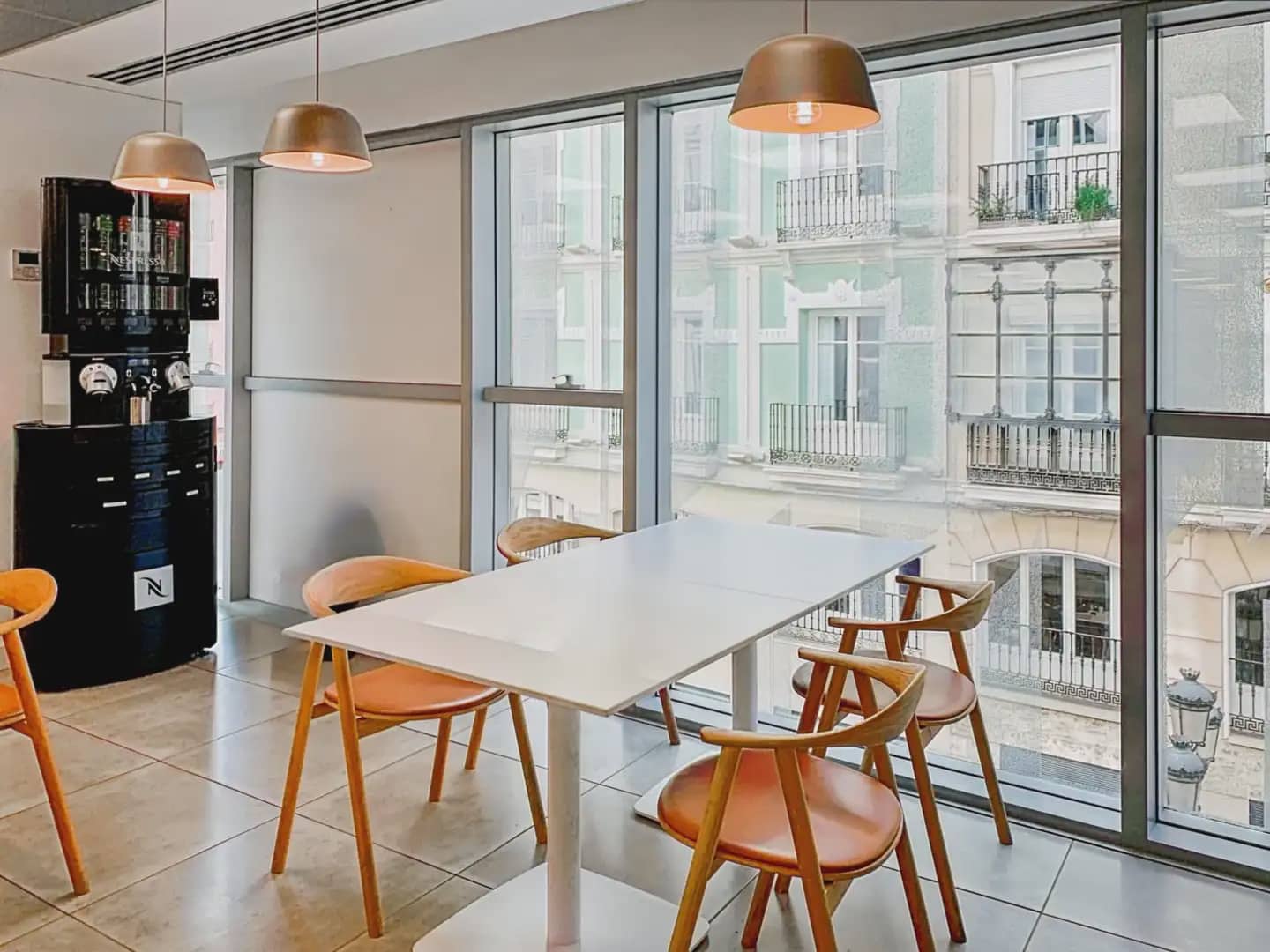 Büro zu vermieten in Zaragoza Stadt mit Garage - 379 € (Ref: 9809997)