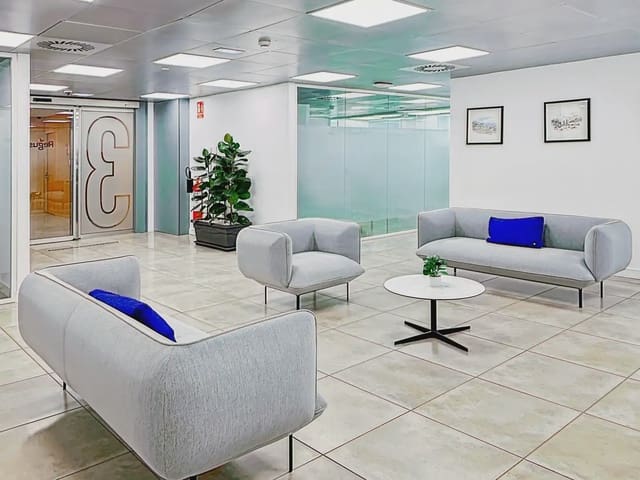 Office for rent in Zaragoza city with garage - € 169 (Ref: 9809998)