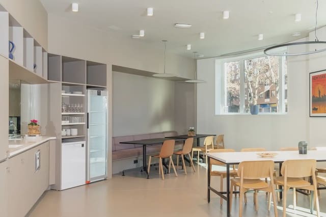 Büro zu vermieten in Logroño mit Garage - 129 € (Ref: 9810007)